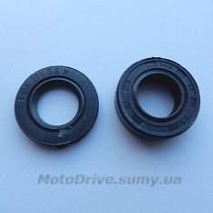 Сальники двигателя F80 (пара).